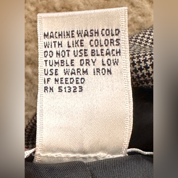 Judith Hart Woman Tailored Skirt Suit Size 18W - Picture 7 of 7